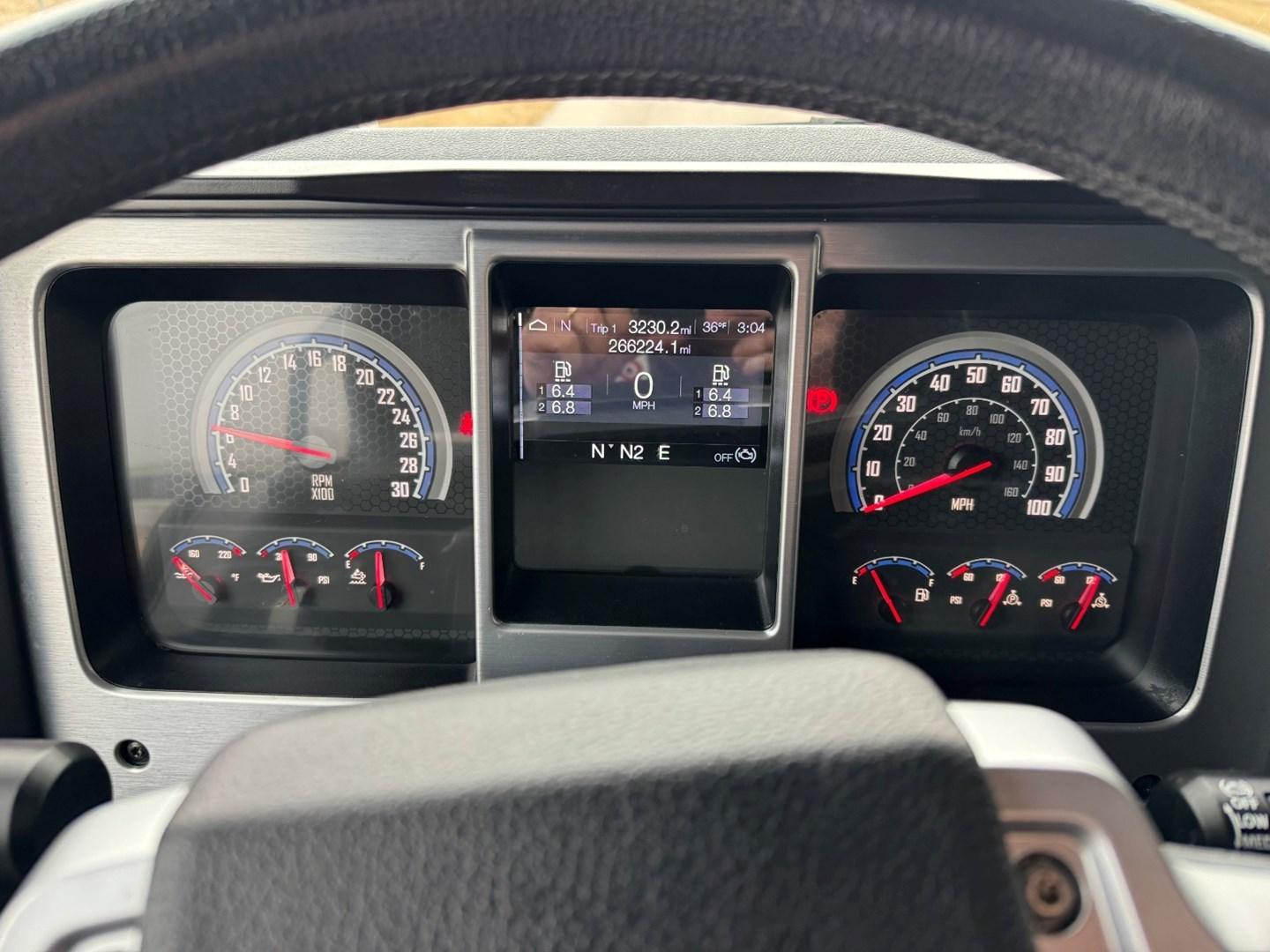 2020 Mack Anthem in Carroll, IA — photo 15